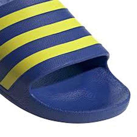 adidas adilette blauw geel|Adidas Adilette sokken.